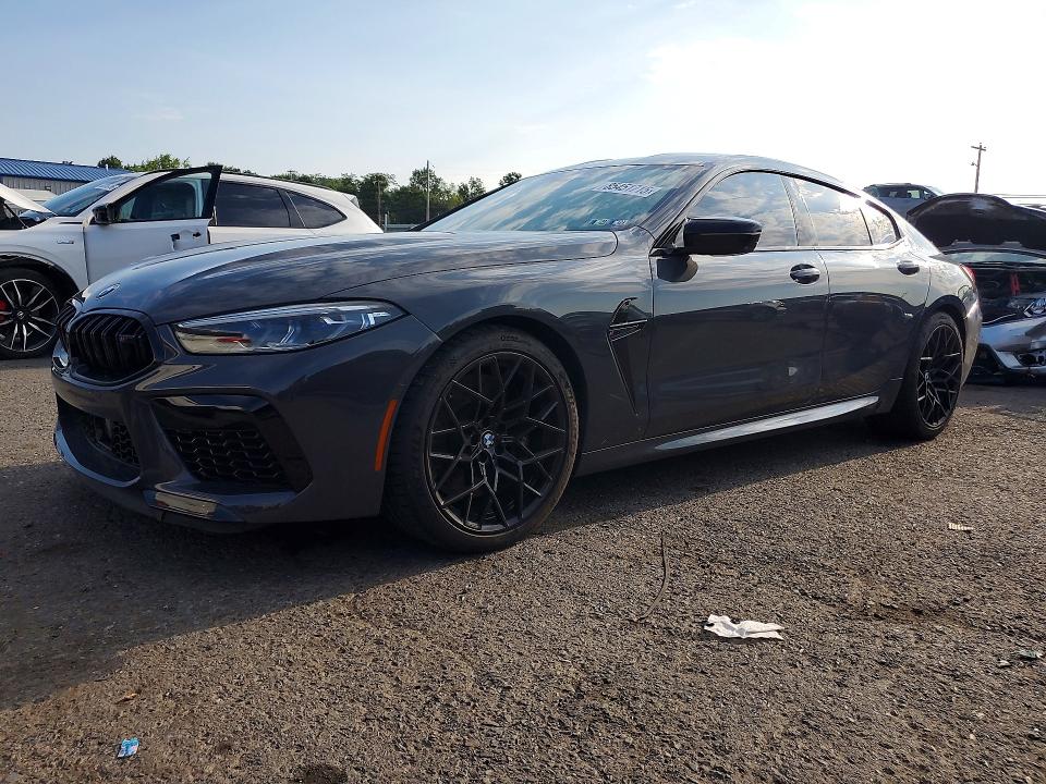 2022 BMW M8 VIN WBSGV0C02NCG96261 — COPART salvage auction photo