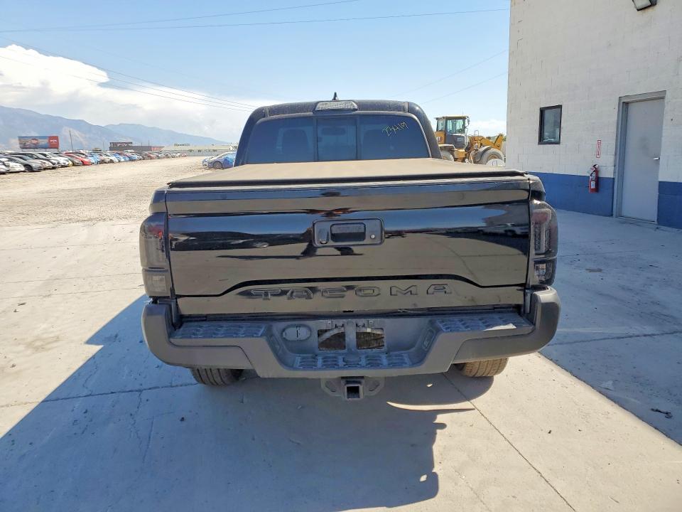 2016 Toyota Tacoma VIN 5TFDZ5BN6GX003337 COPART salvage auction — FRONT END, Ut - Salvage Certificate, sold $9,200 on 2026-08-24 (photo 6)