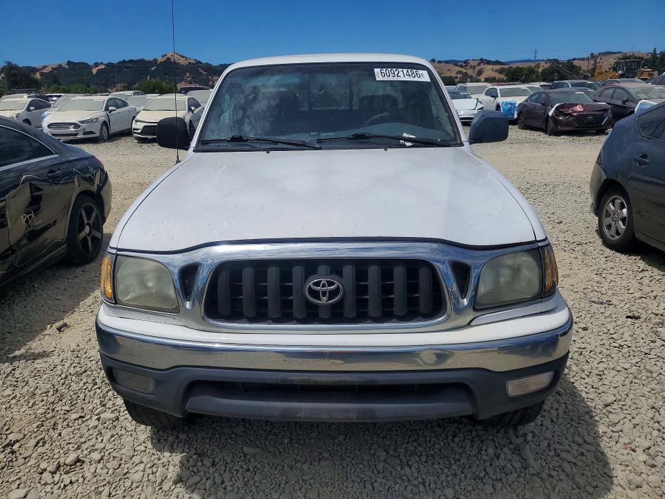 2001 Toyota Tacoma VIN 5TEWN72N31Z810060 COPART salvage auction — NORMAL WEAR, Ca - Dis/Dlr/Exp Only Clean Title, sold $575 on 2026-07-30 (photo 5)