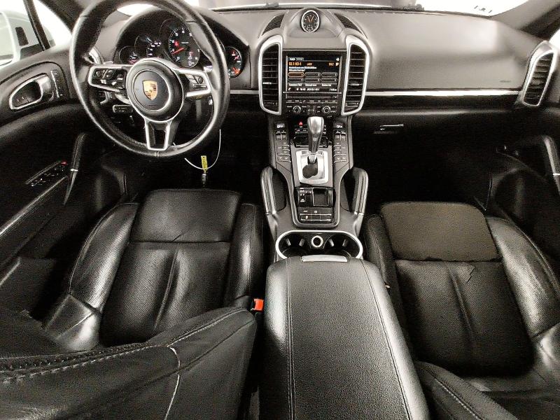 2016 Porsche Cayenne VIN WP1AA2A24GKA13215 COPART salvage auction — MINOR DENT/SCRATCHES, CA - DIS/DLR/EXP ONLY CLEAN TITLE, sold $6,400 on 2026-07-14 (photo 8)