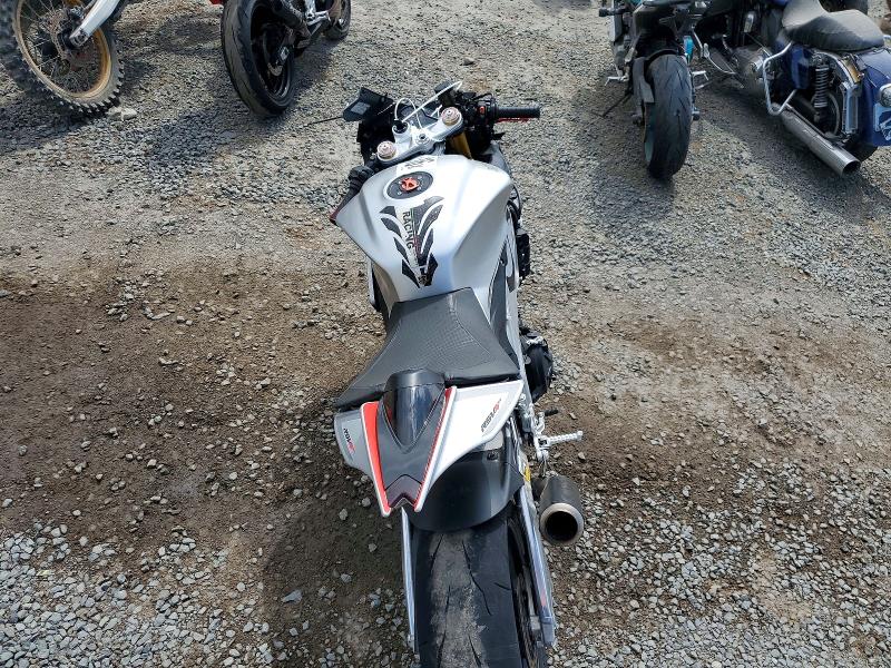 2016 Aprilia Rsv VIN ZD4RKUB01GS000324 COPART salvage auction — FRONT END, Nv - Dis/Dlr/Exp Only Salvage Title, sold $2,250 on 2026-07-31 (photo 6)