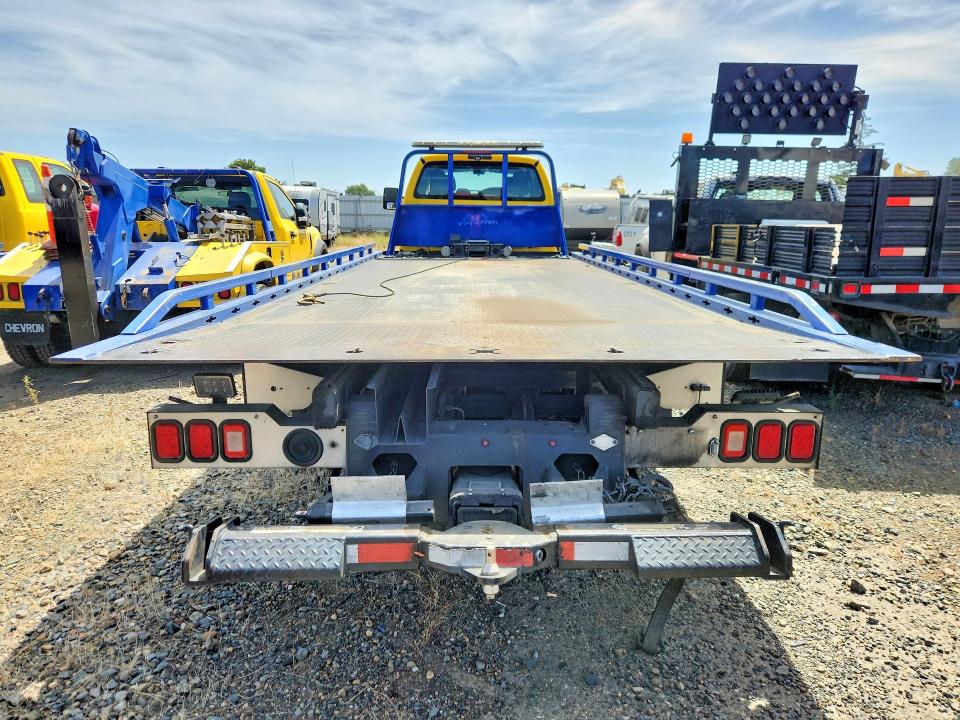2019 Ford F650-f750 VIN 1FDWX6DC2KDF13223 COPART salvage auction — MECHANICAL, Ca - Dis/Dlr/Exp Only Clean Title, sold $24,850 on 2026-07-30 (photo 6)