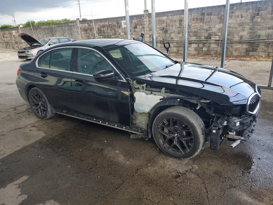 2025 BMW 3 series VIN 3MW69CW06S8F07466 COPART salvage auction — FRONT END, FL - CERTIFICATE OF TITLE, sold $21,100 on 2026-07-13 (photo 4)