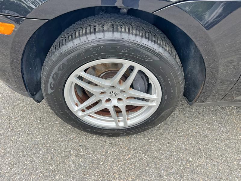 2019 Porsche Macan VIN WP1AA2A5XKLB09296 COPART salvage auction — MINOR DENT/SCRATCHES, Fl - Certificate Of Title (P), sold $11,900 on 2026-07-27 (photo 9)