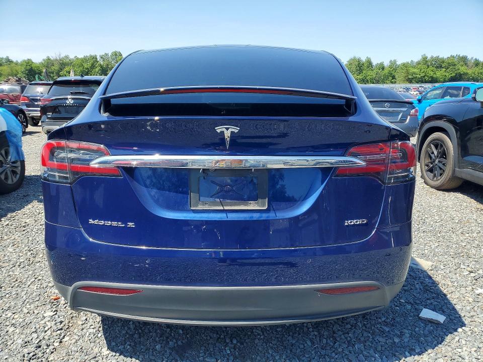 2017 Tesla Model x VIN 5YJXCBE24HF054703 COPART salvage auction — MINOR DENT/SCRATCHES, Tx - Certificate Of Title, sold $7,300 on 2026-07-31 (photo 6)