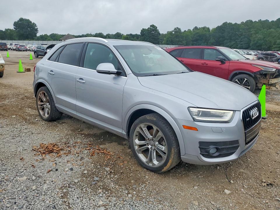 2015 Audi Q3 VIN WA1GFCFS4FR011928 COPART salvage auction — MECHANICAL, Fl - Certificate Of Title, sold $15 on 2026-07-24 (photo 4)