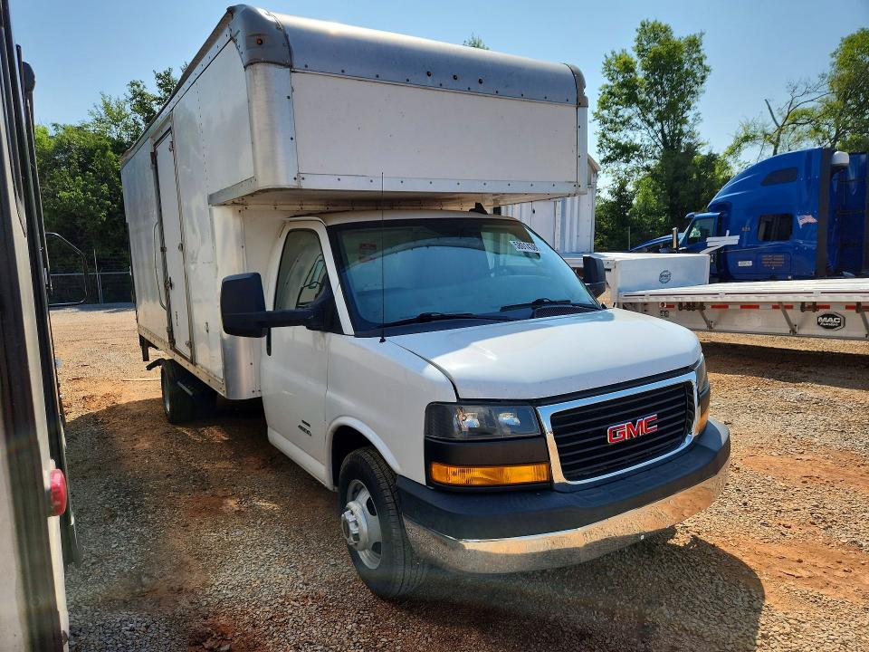 2018 Gmc Savana VIN 7GZ67VCGXJN001529 COPART salvage auction — MECHANICAL, Tn - Certificate Of Title, sold $850 on 2026-07-27 (photo 4)