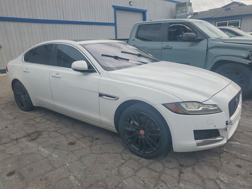 2016 Jaguar Xf VIN SAJBE4BV8GCY13557 COPART salvage auction — MECHANICAL, Nv - Certificate Of Title, sold $850 on 2026-08-03 (photo 4)