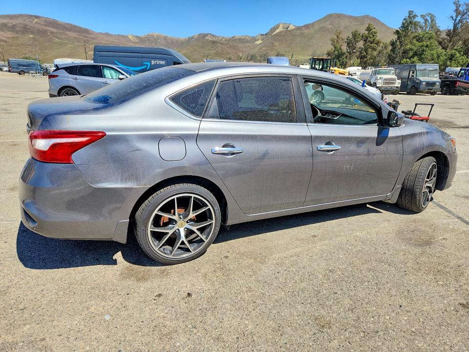 2017 Nissan Sentra VIN 3N1AB7AP0HY299139 COPART salvage auction — MINOR DENT/SCRATCHES, Ca - Dis/Dlr/Exp Only Clean Title, sold $550 on 2026-07-24 (photo 3)
