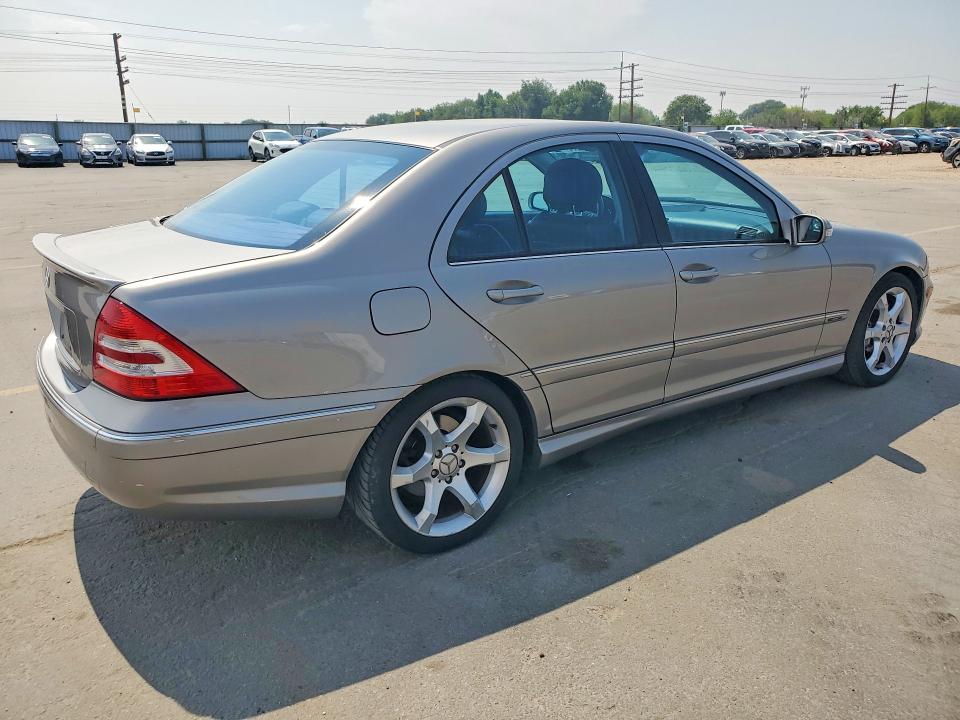 2007 Mercedes-benz C-klasse VIN WDBRF52H17F919291 COPART salvage auction — FRONT END, Id - Certificate Of Title (P), sold $2,400 on 2026-08-06 (photo 3)