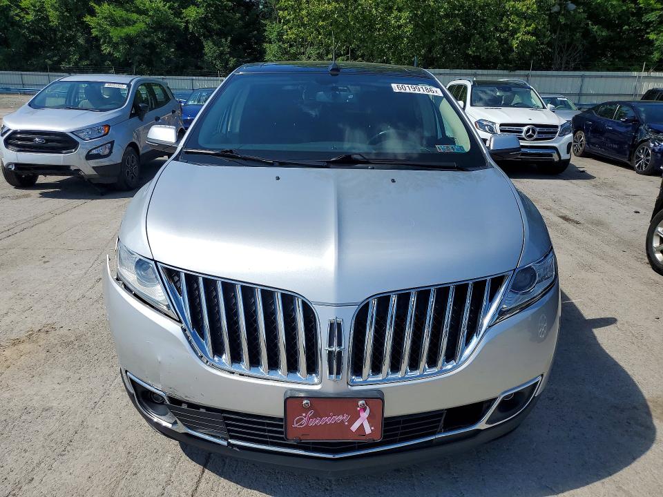 2013 Lincoln Mkx VIN 2LMDJ8JK1DBL40341 COPART salvage auction — FRONT END, Pa - Certificate Of Salvage, sold $2,450 on 2026-07-23 (photo 5)