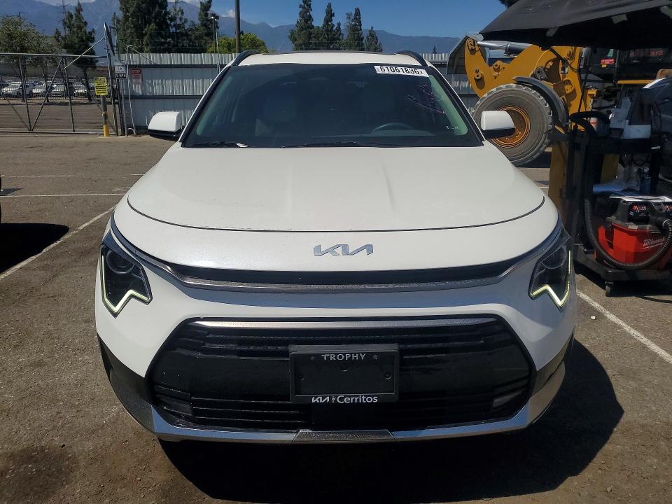 2025 Kia Niro VIN KNDCR3LE6S5240090 COPART salvage auction — REAR END, CA - SALVAGE CERTIFICATE, sold $10,700 on 2026-07-23 (photo 5)