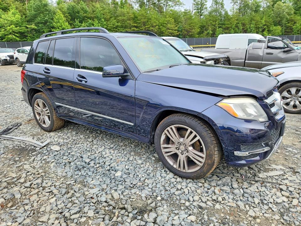 2015 Mercedes-benz Glk-klasse VIN WDCGG8JB1FG431675 COPART salvage auction — FRONT END, MD - CERT OF SALVAGE > 75% DAMAGE, sold $300 on 2026-07-28 (photo 4)