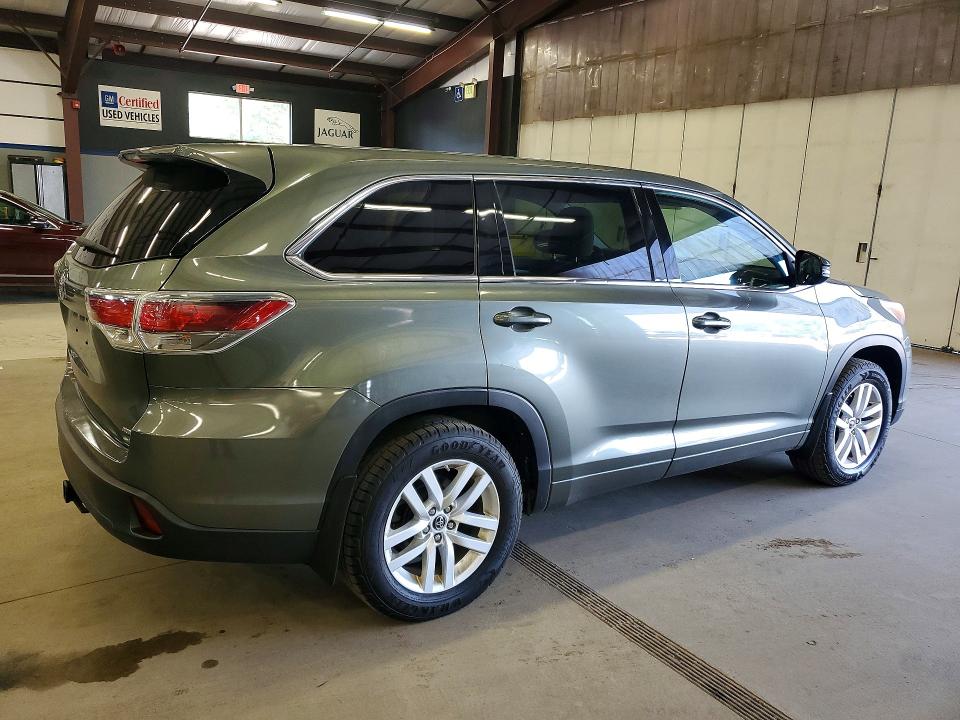 2016 Toyota Highlander VIN 5TDBKRFH2GS269323 COPART salvage auction — MINOR DENT/SCRATCHES, Ny - Certificate Of Title, sold $9,900 on 2026-07-27 (photo 3)