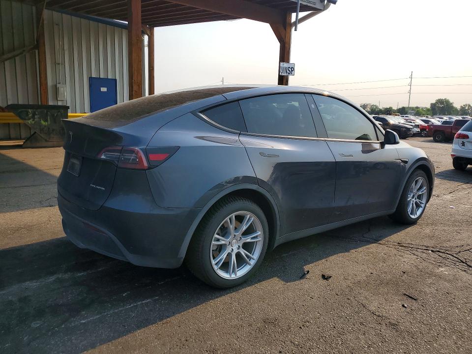 2024 Tesla Model y VIN 7SAYGDEE4RF075361 COPART salvage auction — HAIL, Co - Certificate Of Title, sold $6,200 on 2026-07-28 (photo 3)