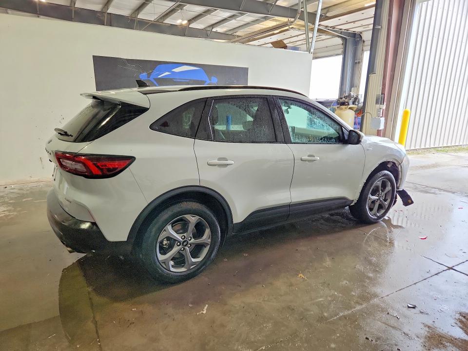2025 Ford Escape VIN 1FMCU9NA5SUB03669 COPART salvage auction — FRONT END, Ne - Certificate Of Title (P), sold $14,900 on 2026-07-27 (photo 3)