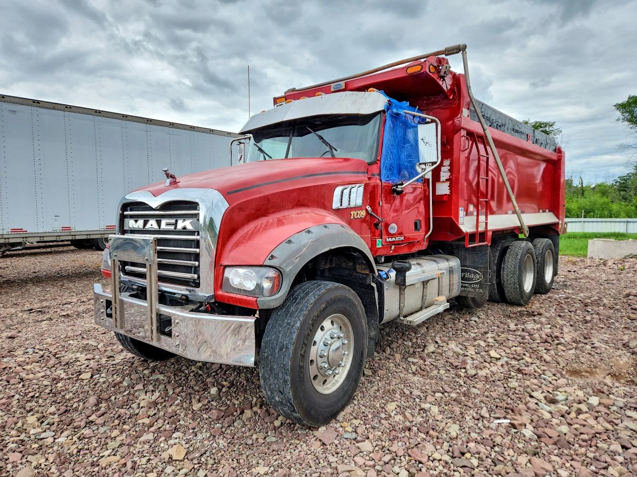 2018 Mack Gu713 VIN 1M2AX09C9JM038748 — COPART salvage auction photo