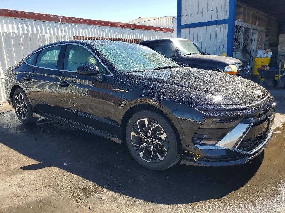 2025 Hyundai Sonata VIN KMHL64JA5SA483133 COPART salvage auction — FRONT END, Nv - Certificate Of Title, sold $7,600 on 2026-07-20 (photo 4)