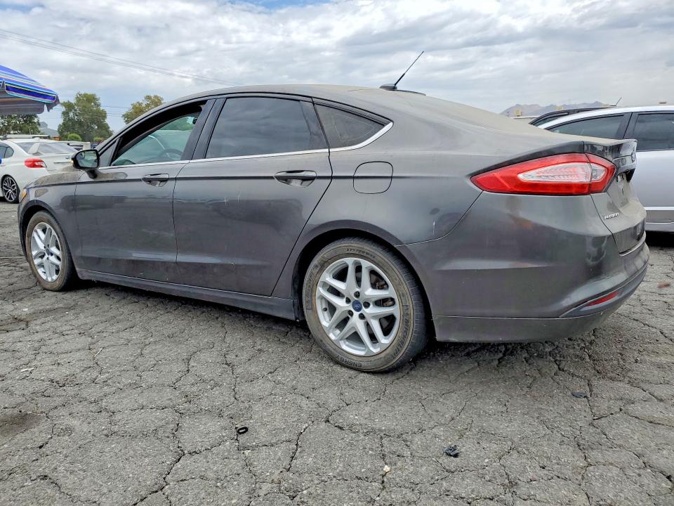 2016 Ford Fusion VIN 3FA6P0H79GR116241 COPART salvage auction — MINOR DENT/SCRATCHES, Ca - Dis/Dlr/Exp Only Clean Title, sold $275 on 2026-07-30 (photo 2)
