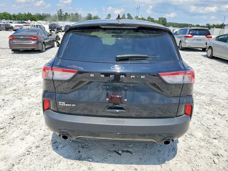 2022 Ford Escape VIN 1FMCU0G67NUB95991 COPART salvage auction — MINOR DENT/SCRATCHES, Salvage Title, sold $2,550 on 2026-08-03 (photo 6)