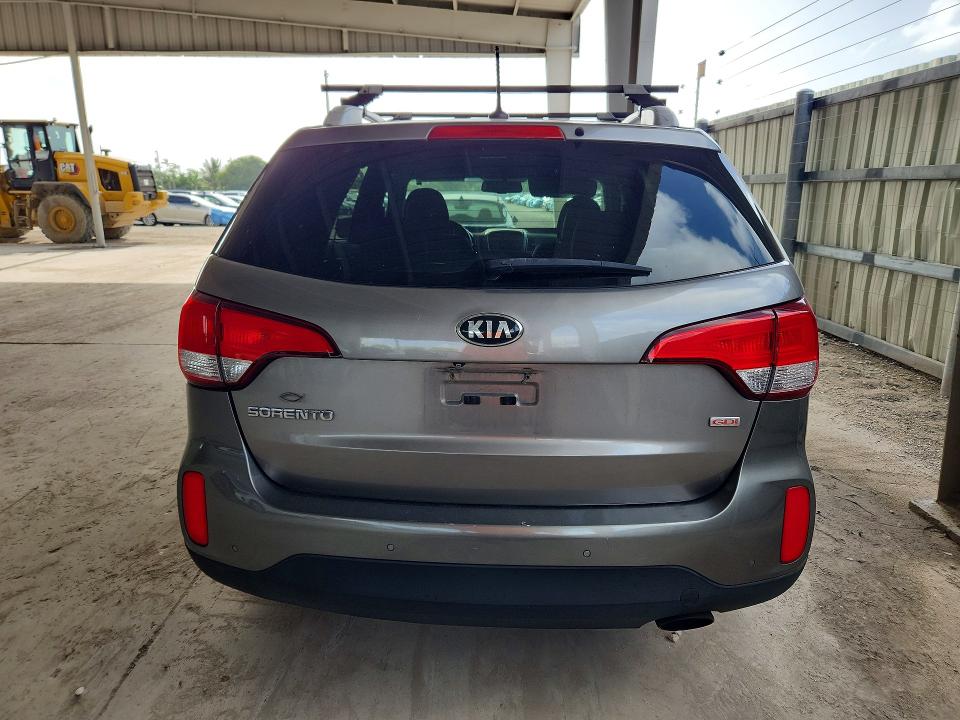 2015 Kia Sorento VIN 5XYKT4A68FG625792 COPART salvage auction — SIDE, Fl - Cert Of Title Slvg Rebuildable, sold $750 on 2026-07-15 (photo 6)