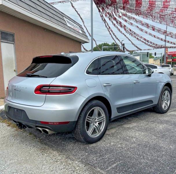 2017 Porsche Macan VIN WP1AB2A56HLB10242 COPART salvage auction — NORMAL WEAR, IL - CERTIFICATE OF TITLE (P), sold $8,200 on 2026-08-04 (photo 4)