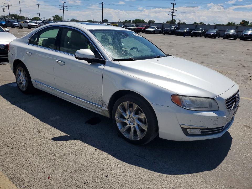 2015 Volvo S80 VIN YV1902MK0F1192161 COPART salvage auction — SIDE, Id - Salvage Certificate Of Title, sold $575 on 2026-08-06 (photo 4)