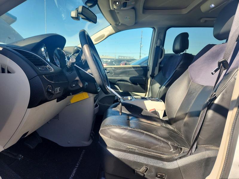 2011 Chrysler Town & country VIN 2A4RR6DG7BR797907 COPART salvage auction — REAR END, Ca - Salvage Certificate, sold $325 on 2026-07-22 (photo 7)
