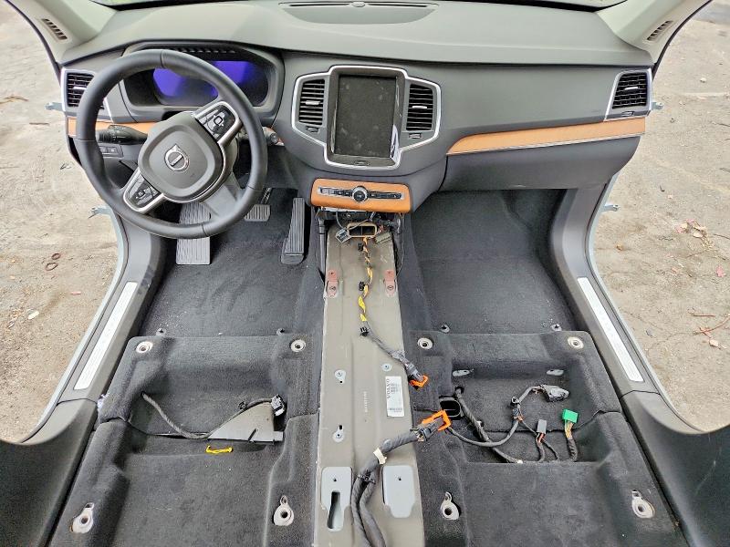 2025 Volvo Xc90 VIN YV4H60PJ3S1296884 COPART salvage auction — STRIPPED, CA - CERTIFICATE OF TITLE, sold $8,400 on 2026-07-09 (photo 8)