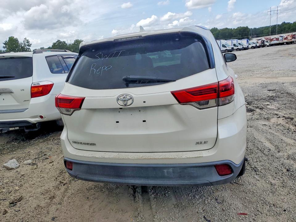 2017 Toyota Highlander VIN 5TDKZRFH1HS511855 COPART salvage auction — FRONT END, Va - Certificate Of Title (P), sold $6,100 on 2026-07-27 (photo 6)
