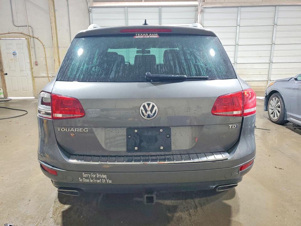 2013 Volkswagen Touareg VIN WVGEP9BP9DD003652 COPART salvage auction — SIDE, Tn - Salvage Certificate, sold $1,400 on 2026-07-30 (photo 6)