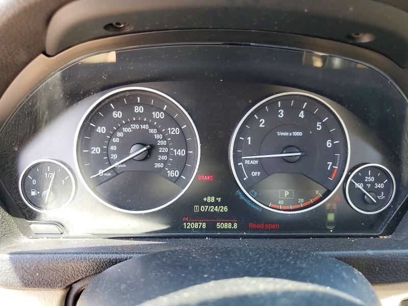 2015 BMW 3er VIN WBA3B5G57FNS13753 COPART salvage auction — MINOR DENT/SCRATCHES, Nj - Certificate Of Title, sold $1,500 on 2026-08-13 (photo 9)