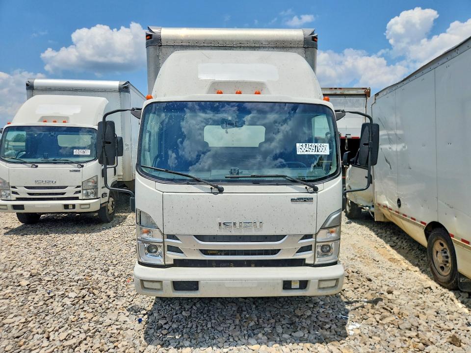 2023 Isuzu VIN 54DC4W1D3PS206882 COPART salvage auction — NORMAL WEAR, Ms - Certificate Of Title, sold $11,400 on 2026-08-28 (photo 5)