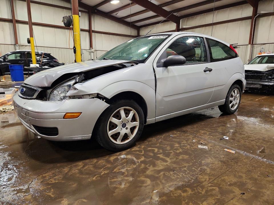 2005 Ford Focus VIN 3FAFP31N15R129895 COPART salvage auction — FRONT END, PA - CERTIFICATE OF SALVAGE, sold $175 on 2026-07-24 (photo 1)