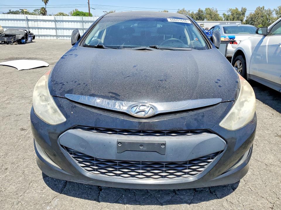 2012 Hyundai Sonata VIN KMHEC4A43CA042047 COPART salvage auction — MINOR DENT/SCRATCHES, Az - Cert Of Title-Restored Salvage, sold $450 on 2026-07-16 (photo 5)