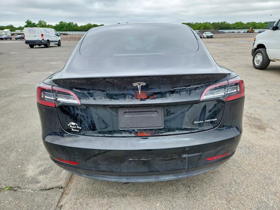 2018 Tesla VIN 5YJ3E1EB5JF182179 COPART salvage auction — MINOR DENT/SCRATCHES, Salvage Title, sold $5,400 on 2026-07-13 (photo 6)