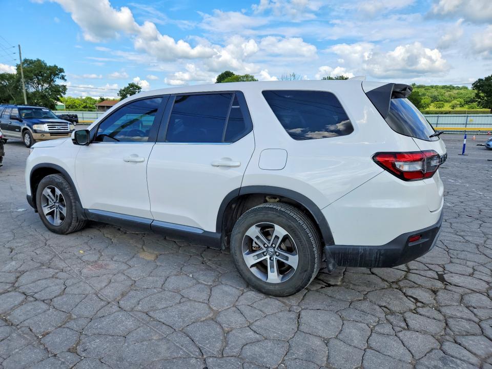 2023 Honda Pilot VIN 5FNYG2H4XPB014517 COPART salvage auction — MINOR DENT/SCRATCHES, Tn - Certificate Of Title, sold $16,200 on 2026-07-29 (photo 2)