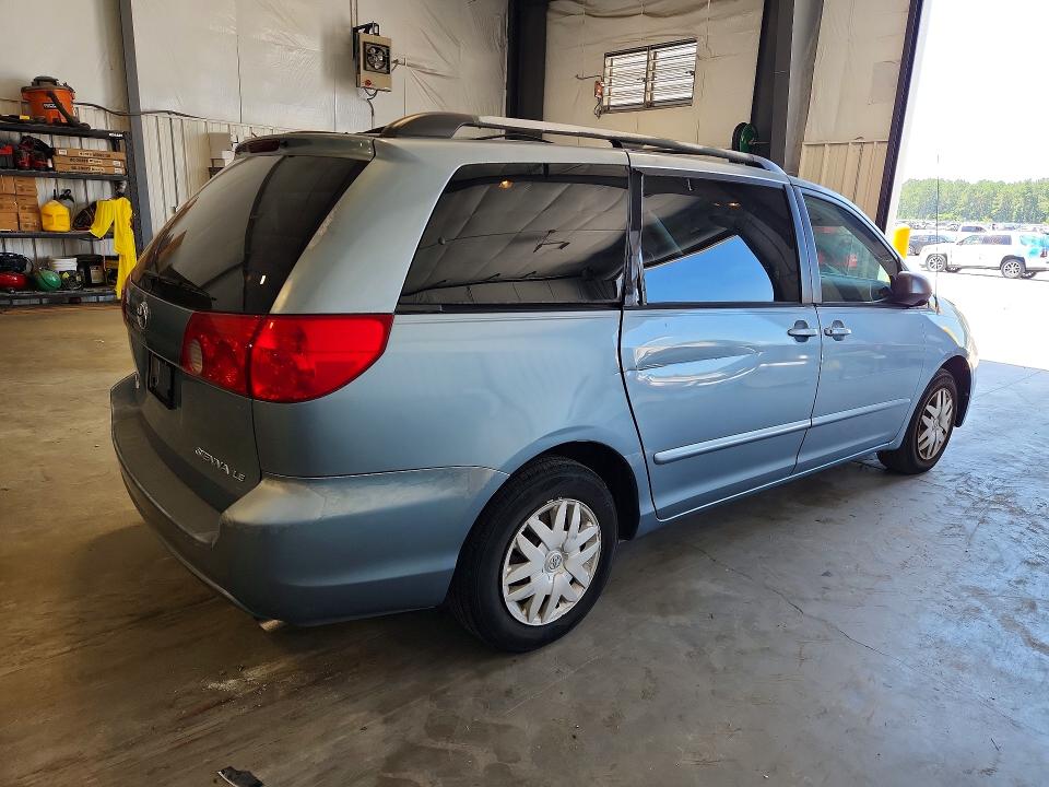 2007 Toyota Sienna VIN 5TDZK23C77S079953 COPART salvage auction — MINOR DENT/SCRATCHES, SC - DEALER ONLY CLEAN TITLE, sold $350 on 2026-07-27 (photo 3)