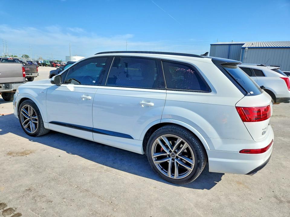 2017 Audi Q7 VIN WA1VAAF79HD022980 COPART salvage auction — MECHANICAL, Ok - Certificate Of Title, sold $8,200 on 2026-07-15 (photo 2)