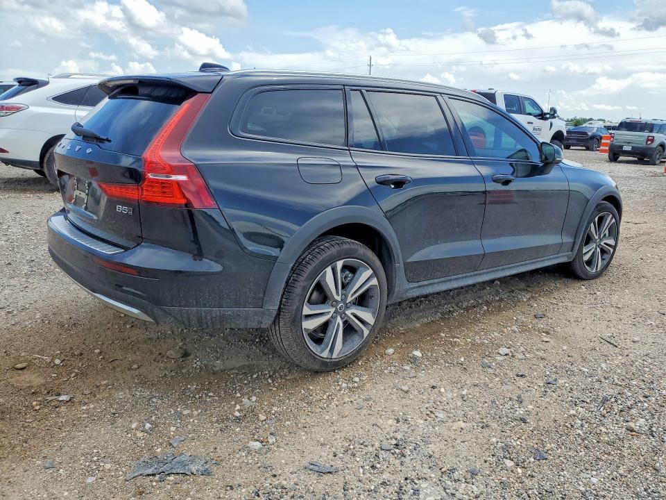 2026 Volvo VIN YV4L12WK9T2171785 COPART salvage auction — FRONT END, Tx - Salvage Vehicle Title, sold $15,100 on 2026-07-30 (photo 3)