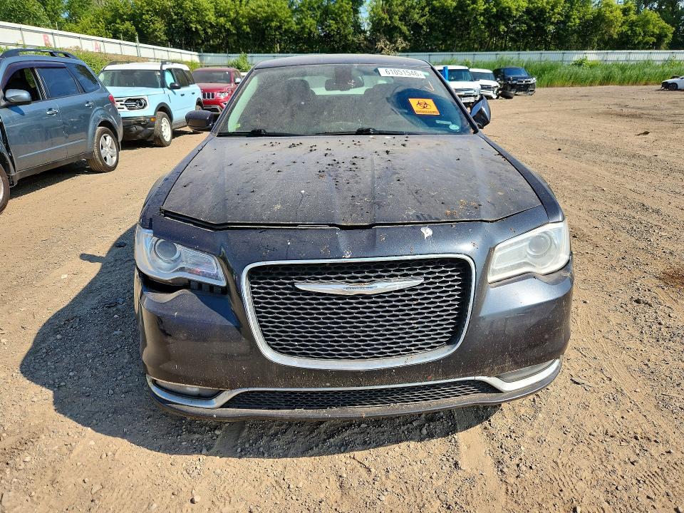 2015 Chrysler 300 VIN 2C3CCAAG8FH830448 COPART salvage auction — FRONT END, Mi - Dealer Only Clean Title, sold $800 on 2026-07-22 (photo 5)