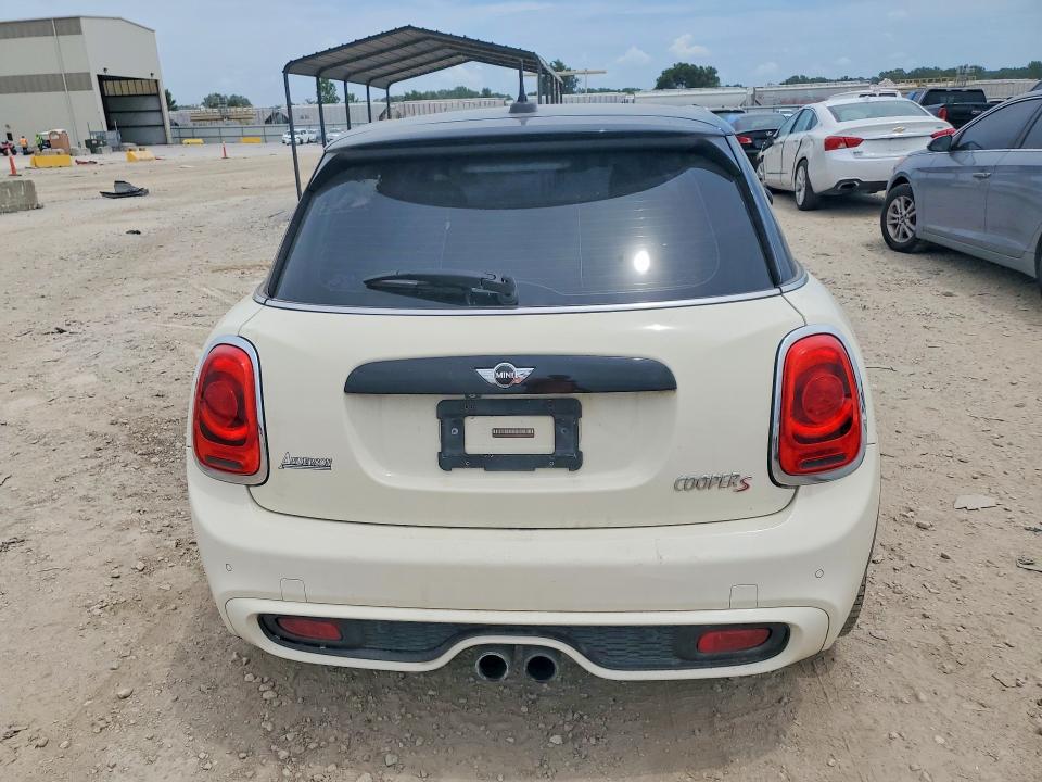 2015 Mini Cooper VIN WMWXU3C57FT892165 COPART salvage auction — MINOR DENT/SCRATCHES, Wi - Dealer Only Clean Title, sold $725 on 2026-07-09 (photo 6)