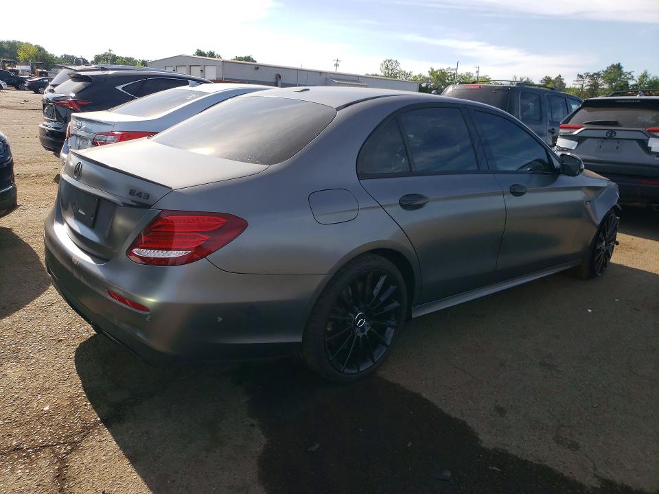 2017 Mercedes-benz E-klasse amg VIN WDDZF6EB7HA246882 COPART salvage auction — FRONT END, CT - CERT OF TITLE-SALVAGE, sold $11,100 on 2026-08-25 (photo 3)