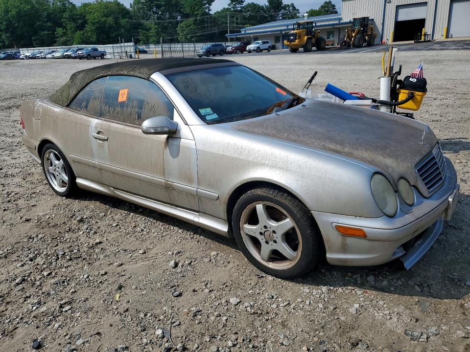 2002 Mercedes-benz Clk-class VIN WDBLK70G62T103758 COPART salvage auction — NORMAL WEAR, MA - CERTIFICATE OF TITLE, sold $80 on 2026-07-27 (photo 4)