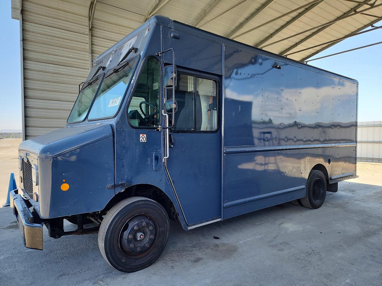2020 Freightliner Chassis VIN 4UZAC2EA6LCLZ7169 — COPART salvage auction photo