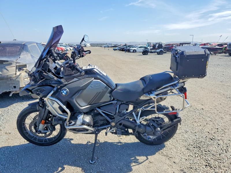 2021 BMW R 1250 VIN WB10M1306M6D55375 COPART salvage auction — MINOR DENT/SCRATCHES, CA - DIS/DLR/EXP ONLY CLEAN TITLE, sold $9,300 on 2026-07-31 (photo 3)