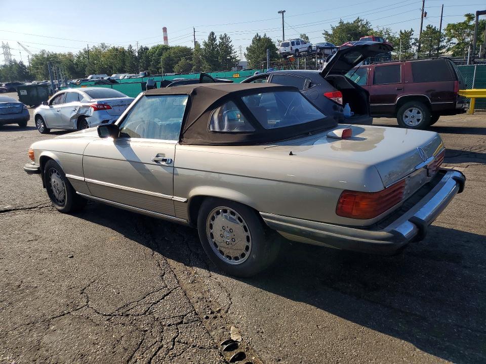 1986 Mercedes-benz 560 VIN WDBBA48D5GA054398 COPART salvage auction — MINOR DENT/SCRATCHES, Co - Dis/Dlr/Exp Only Clean Title, sold $725 on 2026-07-28 (photo 2)