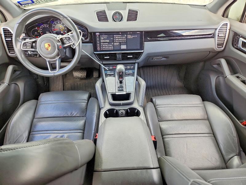2019 Porsche Cayenne VIN WP1AA2AY2KDA05230 COPART salvage auction — INTERIOR BURN, Tx - Salvage Vehicle Title, sold $375 on 2026-08-06 (photo 8)