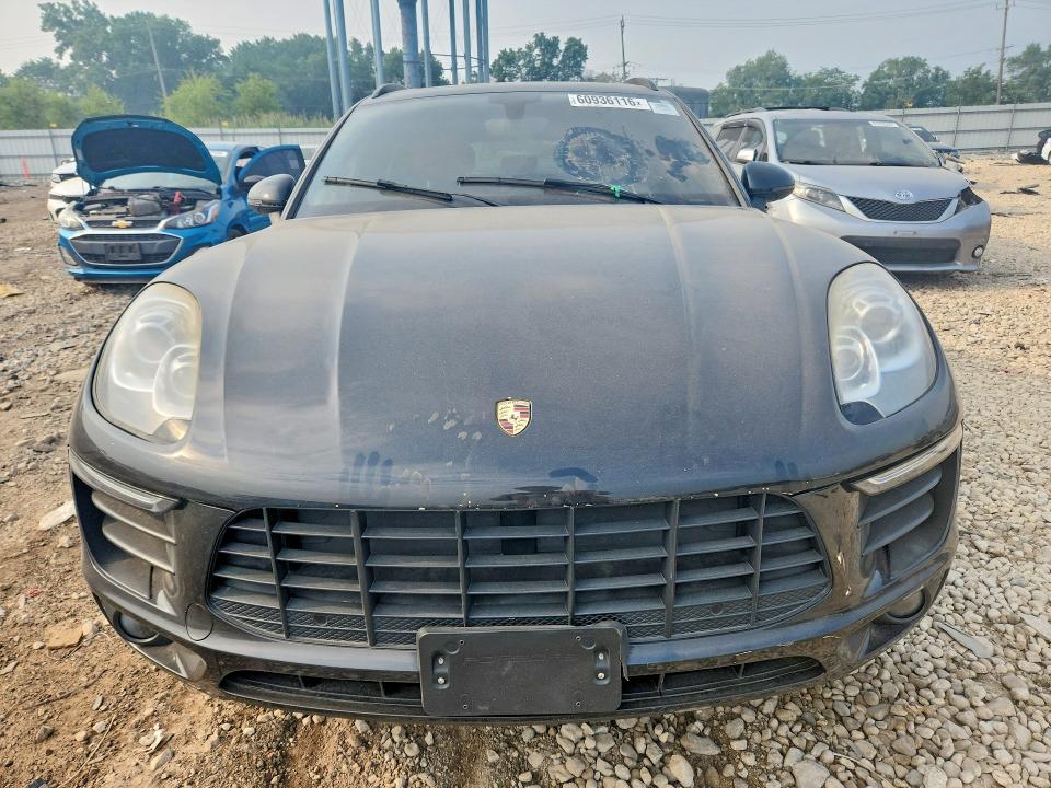 2016 Porsche Macan VIN WP1AB2A50GLB48449 COPART salvage auction — MINOR DENT/SCRATCHES, IN - CERTIFICATE OF TITLE (P), sold $4,050 on 2026-07-29 (photo 5)