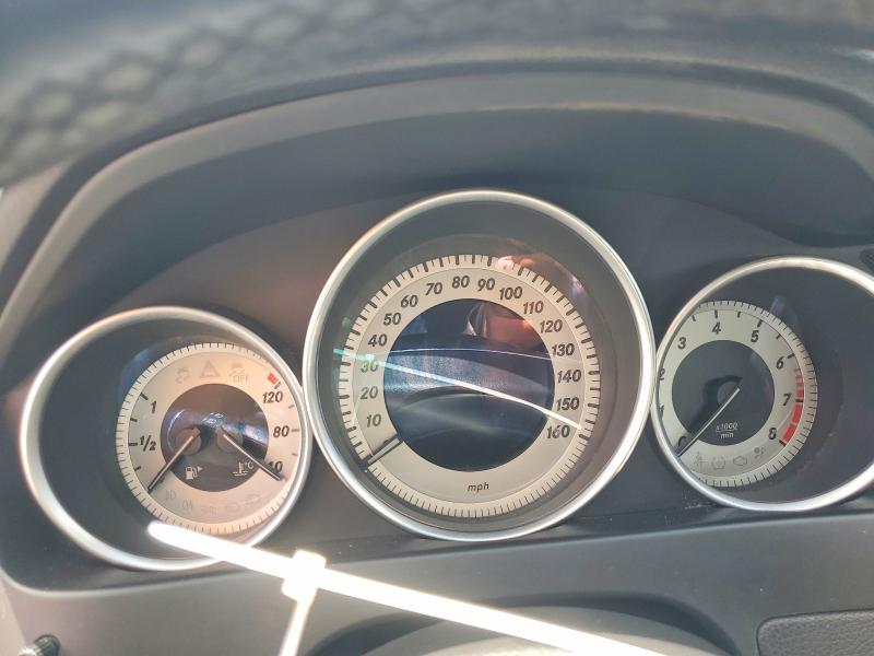 2015 Mercedes-benz C-klasse VIN WDDGJ4HB3FG415988 COPART salvage auction — NORMAL WEAR, Fl - Certificate Of Title, sold $1,300 on 2026-07-31 (photo 9)